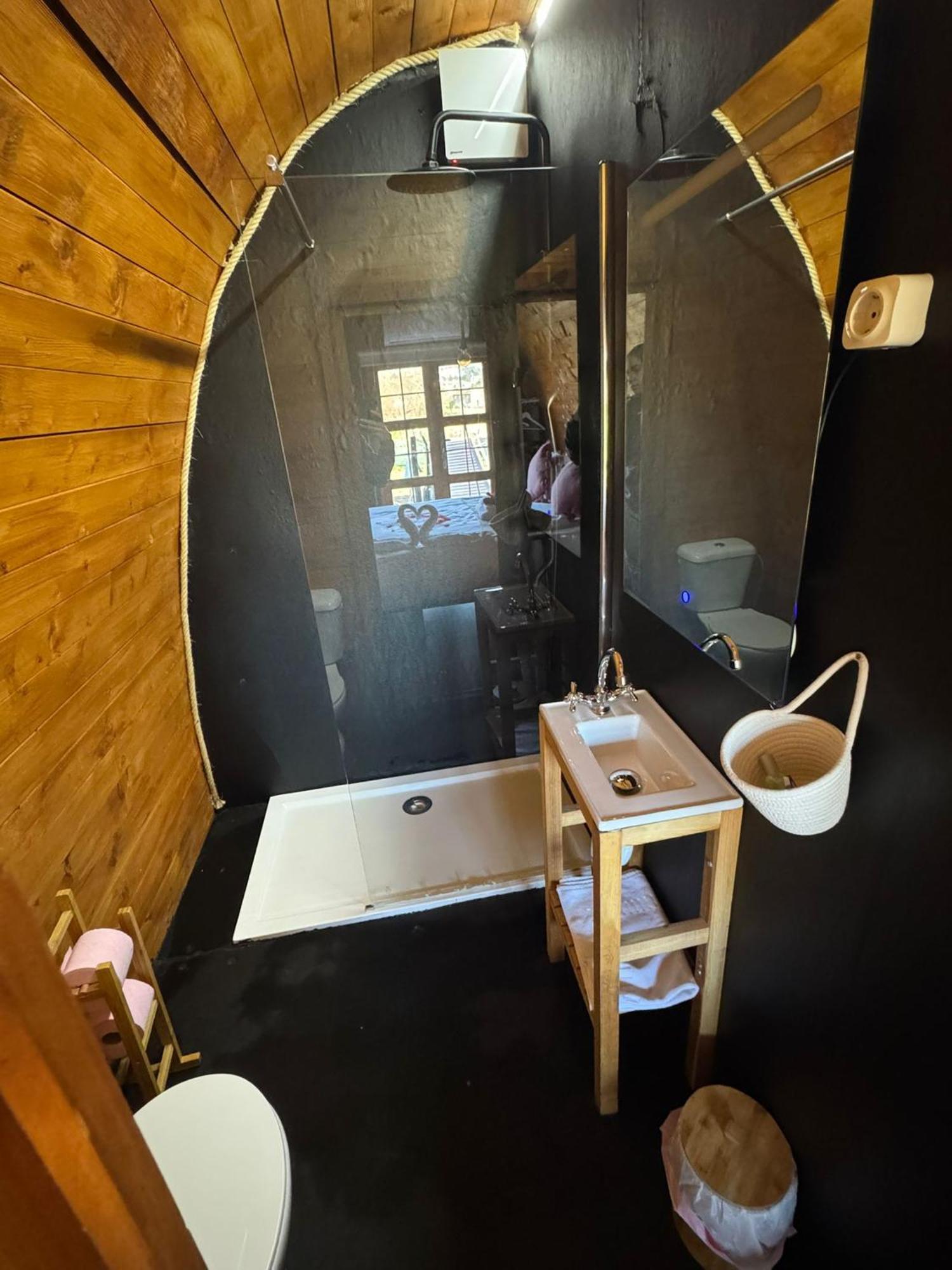 Отель Casa Da Avo Miquinhas Пасуш-ди-Феррейра Экстерьер фото